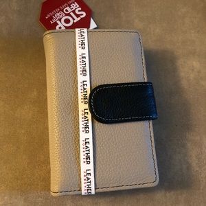 Mundi Genuine Leather RFID Rio Indexer Wallet